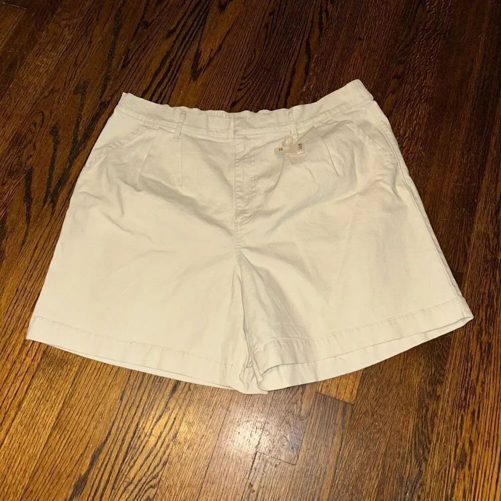 New A.N.A Shorts
